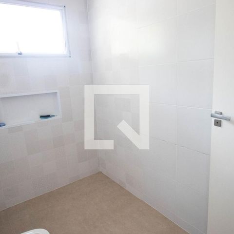 Casa de condomínio à venda com 405m², 3 quartos e 2 vagas Casa de condomínio à venda com 405m², 3 quartos e 2 vagasBanheiro suíte 3