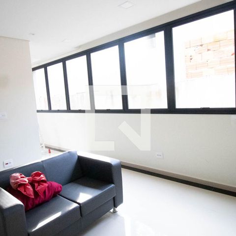 Casa de condomínio à venda com 405m², 3 quartos e 2 vagas Casa de condomínio à venda com 405m², 3 quartos e 2 vagasSala 1