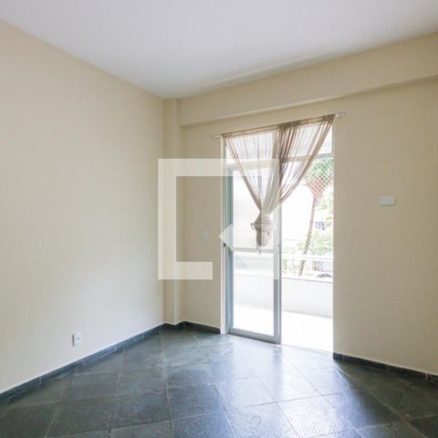 Apartamento à venda com 40m², 1 quarto e 1 vagaSala