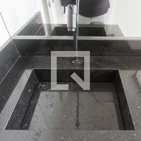 Apartamento à venda com 34m², 1 quarto e sem vagaPia