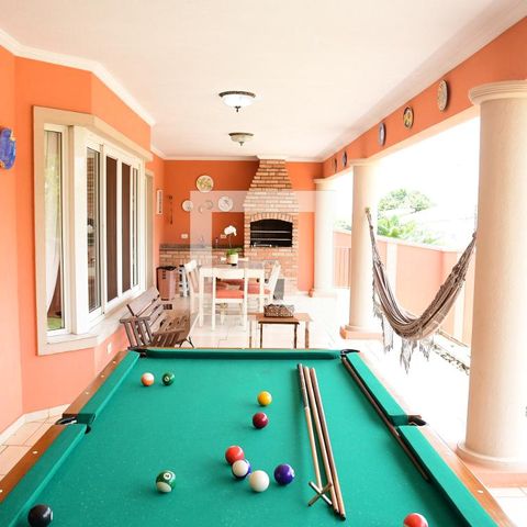Casa de condomínio para alugar com 315m², 3 quartos e 6 vagasVaranda