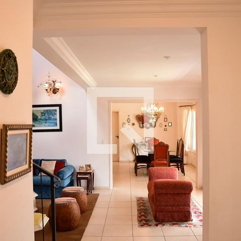 Casa de condomínio para alugar com 315m², 3 quartos e 6 vagasSala