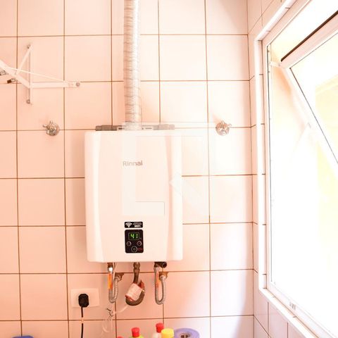 Casa de condomínio para alugar com 315m², 3 quartos e 6 vagasÁrea de Serviço