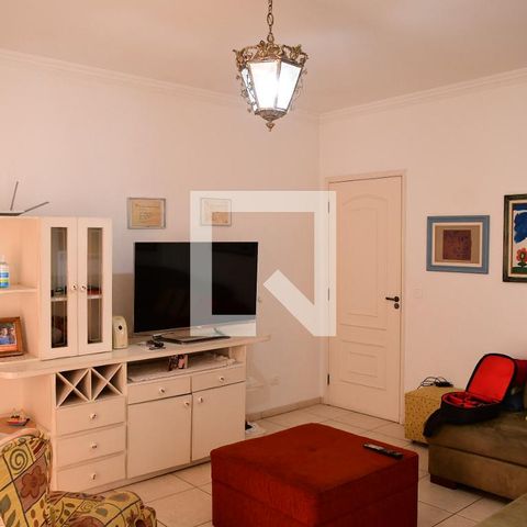 Casa de condomínio para alugar com 315m², 3 quartos e 6 vagasSala
