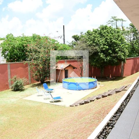 Casa de condomínio para alugar com 315m², 3 quartos e 6 vagasVista da Varanda