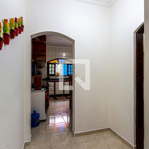 Casa à venda com 212m², 3 quartos e 2 vagas Casa à venda com 212m², 3 quartos e 2 vagasCorredor