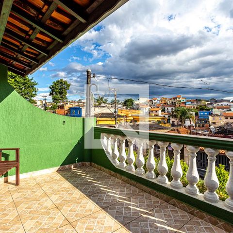 Casa à venda com 212m², 3 quartos e 2 vagas Casa à venda com 212m², 3 quartos e 2 vagasVaranda da Suite