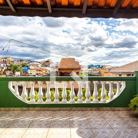 Casa à venda com 212m², 3 quartos e 2 vagas Casa à venda com 212m², 3 quartos e 2 vagasVaranda da Suite