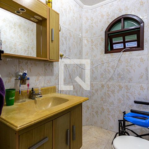 Casa à venda com 212m², 3 quartos e 2 vagas Casa à venda com 212m², 3 quartos e 2 vagasLavabo