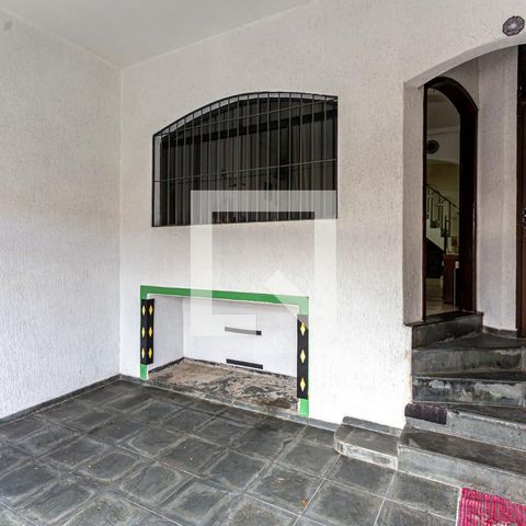 Casa à venda com 212m², 3 quartos e 2 vagas Casa à venda com 212m², 3 quartos e 2 vagasGaragem