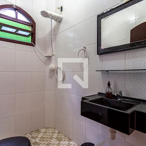 Casa à venda com 212m², 3 quartos e 2 vagas Casa à venda com 212m², 3 quartos e 2 vagasBanheiro