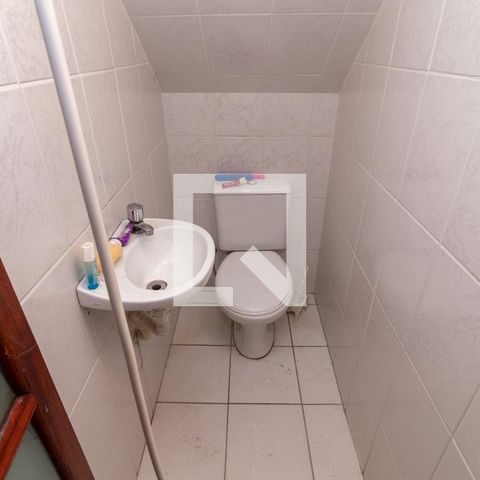 Casa à venda com 180m², 3 quartos e 2 vagas Casa à venda com 180m², 3 quartos e 2 vagasLavabo