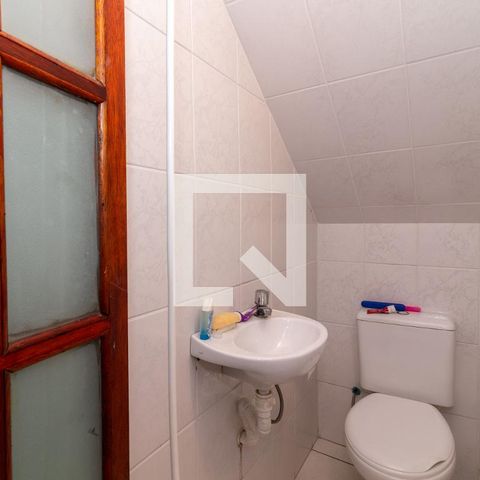 Casa à venda com 180m², 3 quartos e 2 vagas Casa à venda com 180m², 3 quartos e 2 vagasLavabo