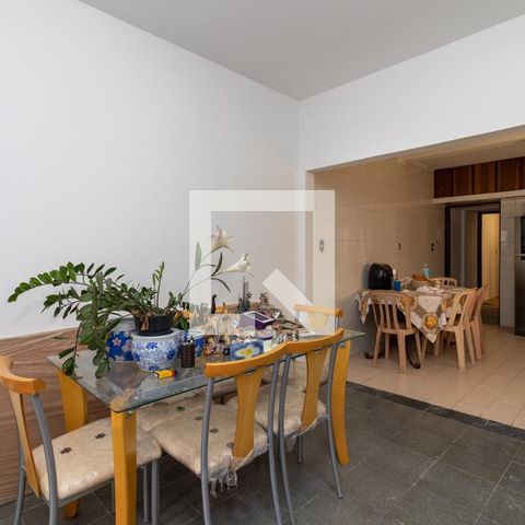 Casa à venda com 180m², 3 quartos e 2 vagas Casa à venda com 180m², 3 quartos e 2 vagasSala de Jantar