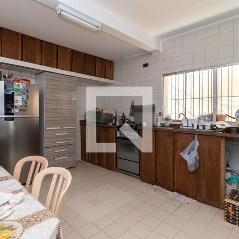 Casa à venda com 180m², 3 quartos e 2 vagas Casa à venda com 180m², 3 quartos e 2 vagasCozinha