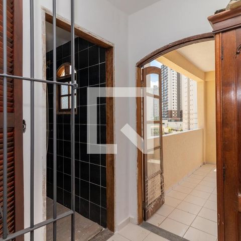 Casa à venda com 180m², 3 quartos e 2 vagas Casa à venda com 180m², 3 quartos e 2 vagasCloset da Suíte