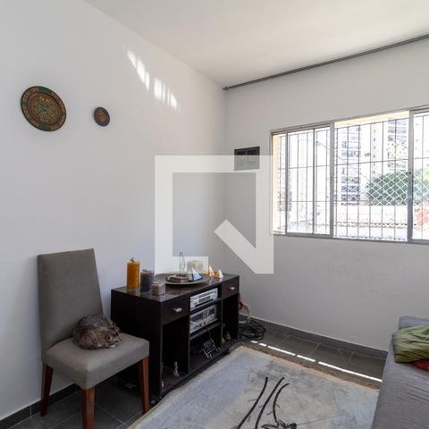 Casa à venda com 180m², 3 quartos e 2 vagas Casa à venda com 180m², 3 quartos e 2 vagasSala de Estar