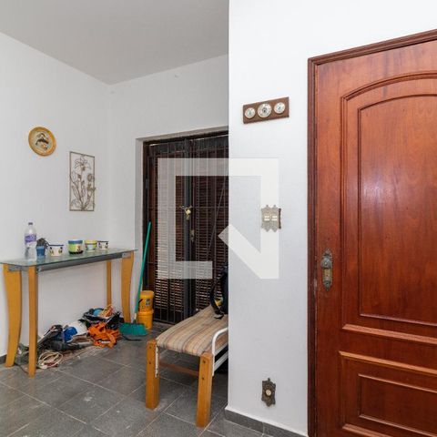 Casa à venda com 180m², 3 quartos e 2 vagas Casa à venda com 180m², 3 quartos e 2 vagasSala de Jantar