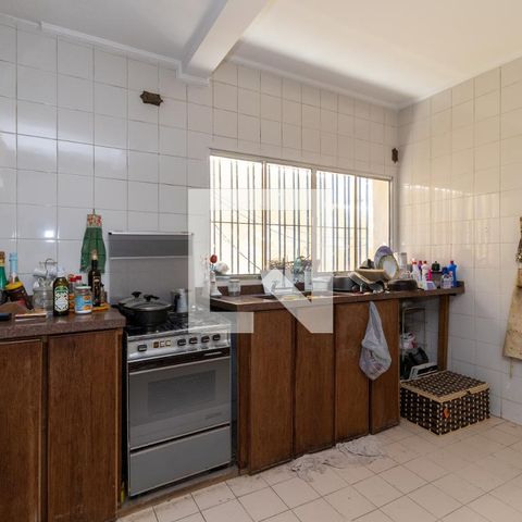 Casa à venda com 180m², 3 quartos e 2 vagas Casa à venda com 180m², 3 quartos e 2 vagasCozinha
