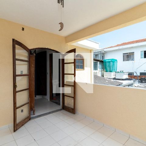 Casa à venda com 180m², 3 quartos e 2 vagas Casa à venda com 180m², 3 quartos e 2 vagasVaranda da Suíte