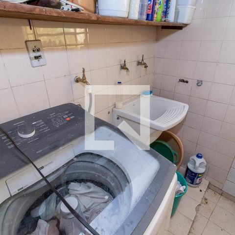 Casa à venda com 180m², 3 quartos e 2 vagas Casa à venda com 180m², 3 quartos e 2 vagasÁrea de Serviço