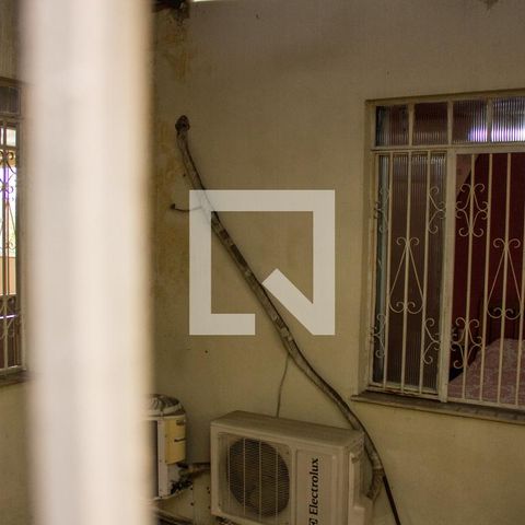Casa para alugar com 185m², 4 quartos e 1 vagaQuarto 04 (2º Andar) - Janela