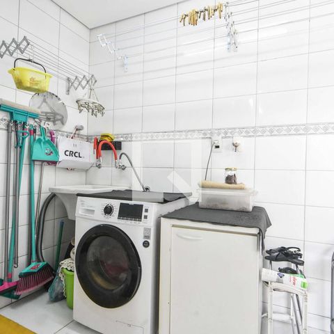 Casa à venda com 100m², 3 quartos e 2 vagasLavanderia 