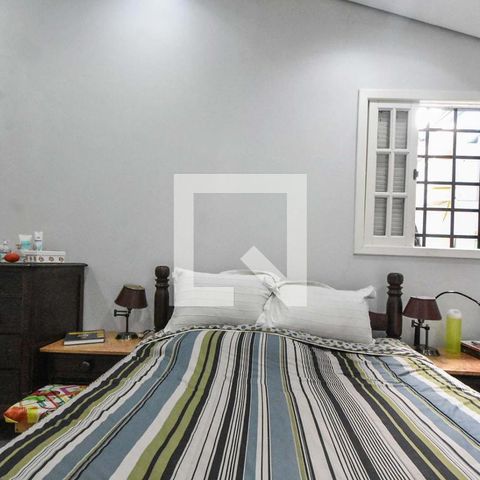 Casa à venda com 100m², 3 quartos e 2 vagasSuíte 01
