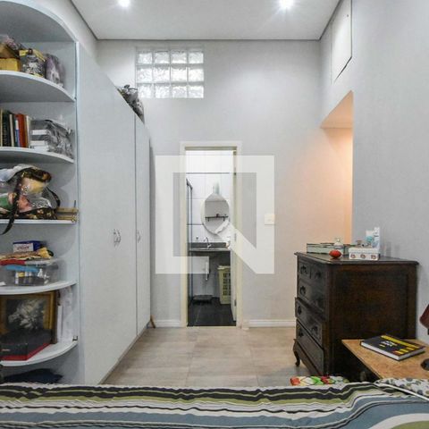 Casa à venda com 100m², 3 quartos e 2 vagasSuíte 01
