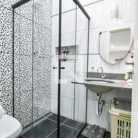 Casa à venda com 100m², 3 quartos e 2 vagasBanheiro Suíte 01