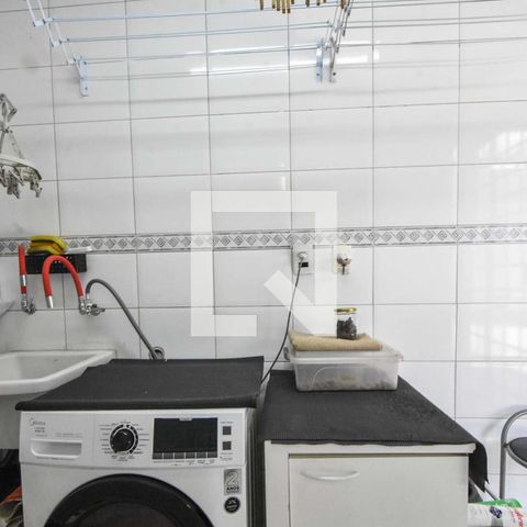 Casa à venda com 100m², 3 quartos e 2 vagasLavanderia 