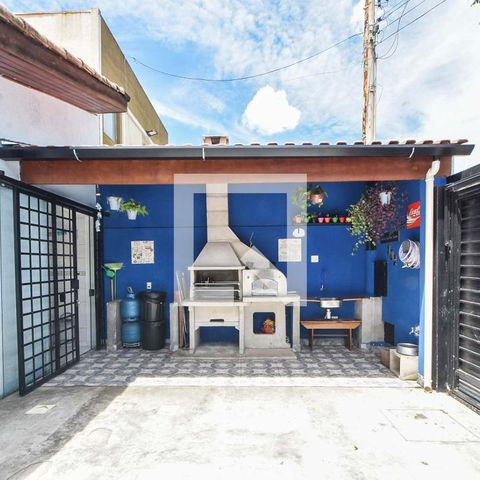 Casa à venda com 100m², 3 quartos e 2 vagasChurrasqueira 