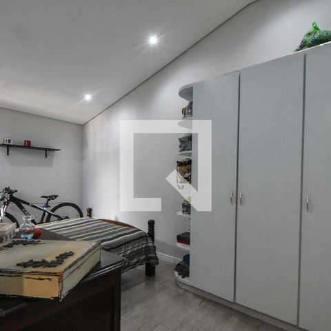 Casa à venda com 100m², 3 quartos e 2 vagasSuíte 01