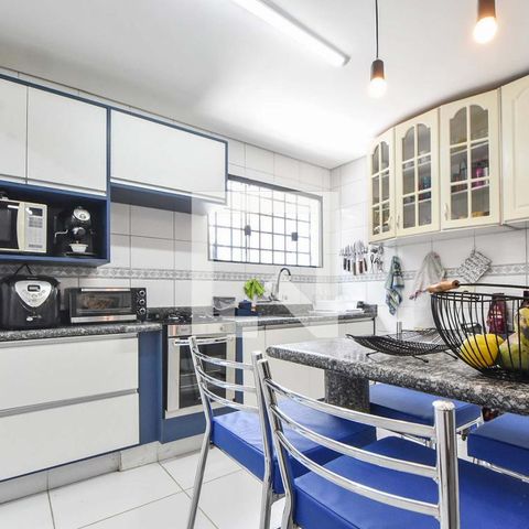 Casa à venda com 100m², 3 quartos e 2 vagasCozinha 