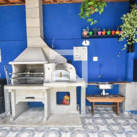 Casa à venda com 100m², 3 quartos e 2 vagasChurrasqueira 