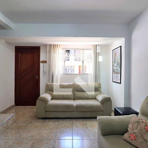 Casa à venda com 100m², 2 quartos e sem vagaSala