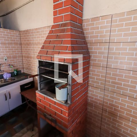 Casa à venda com 130m², 5 quartos e 3 vagasChurrasqueira