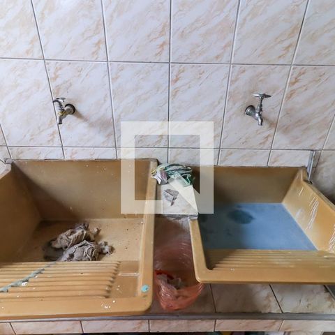 Casa à venda com 130m², 5 quartos e 3 vagasÁrea de Serviço