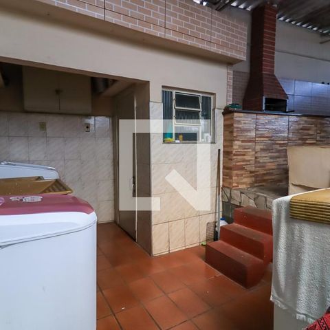Casa à venda com 130m², 5 quartos e 3 vagasÁrea de Serviço