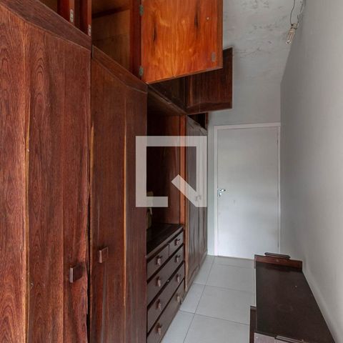 Casa à venda com 405m², 5 quartos e 2 vagasQuarto Suíte