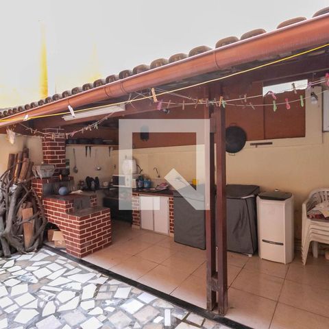 Casa à venda com 405m², 5 quartos e 2 vagasÁrea de Serviço