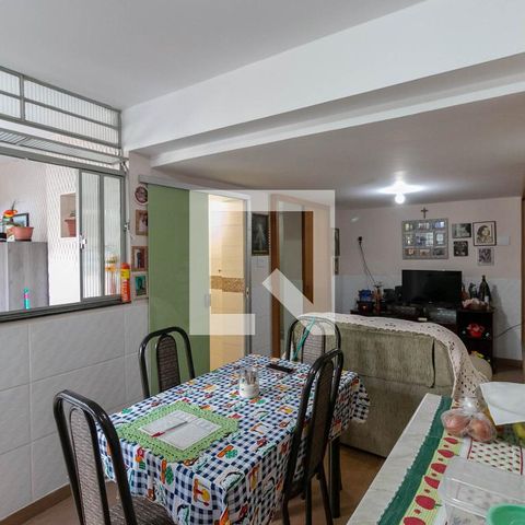 Casa à venda com 405m², 5 quartos e 2 vagasSala