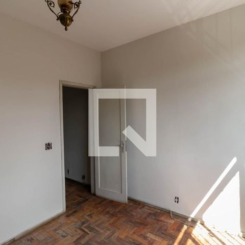 Casa à venda com 405m², 5 quartos e 2 vagasQuarto 6