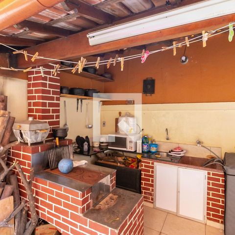 Casa à venda com 405m², 5 quartos e 2 vagasÁrea de Serviço