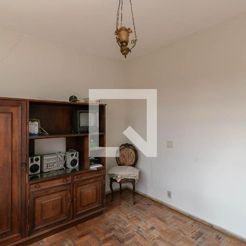 Casa à venda com 405m², 5 quartos e 2 vagasQuarto 6