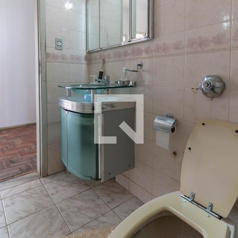 Casa à venda com 405m², 5 quartos e 2 vagasBanheiro Social