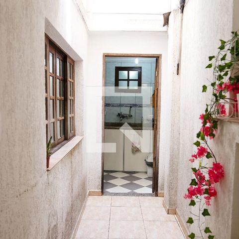 Casa à venda com 100m², 3 quartos e sem vagaEntrada