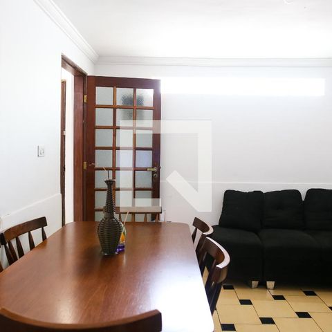 Casa à venda com 100m², 3 quartos e sem vagaSala
