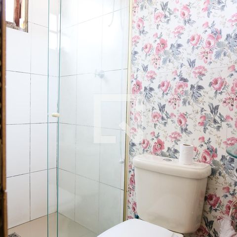 Casa à venda com 100m², 3 quartos e sem vagaBanheiro da Suite