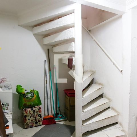 Casa à venda com 100m², 3 quartos e sem vagaAcesso aos Quartos